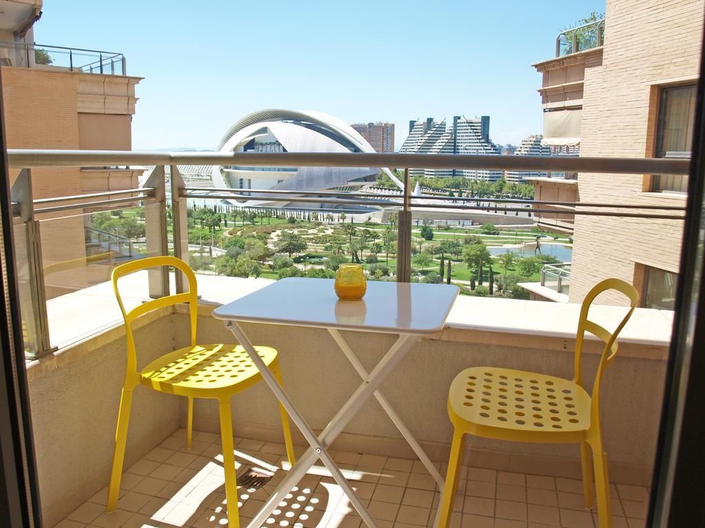 Apartup Yellow Opera View Lejlighed Valencia Eksteriør billede
