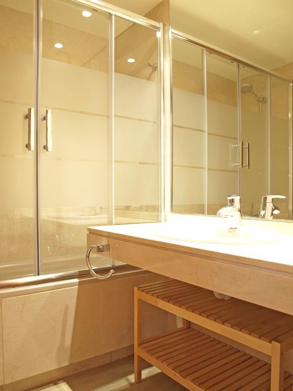 Apartup Yellow Opera View Lejlighed Valencia Eksteriør billede